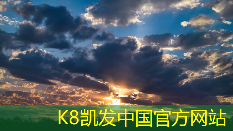 K8凯发天生赢家一触即发：田径利用体操垫做跳的练习